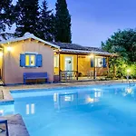 Nautilus Case de vacanță Áfra